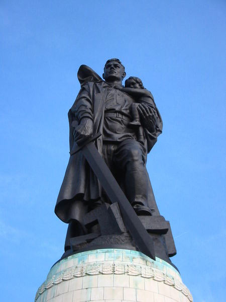 Сочинение по теме Памятник русскому солдату
